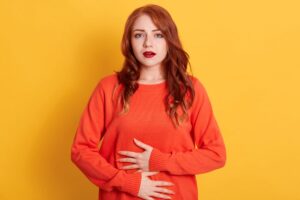 Dieta przy zespole jelita drażliwego: co jeść, czego unikać?